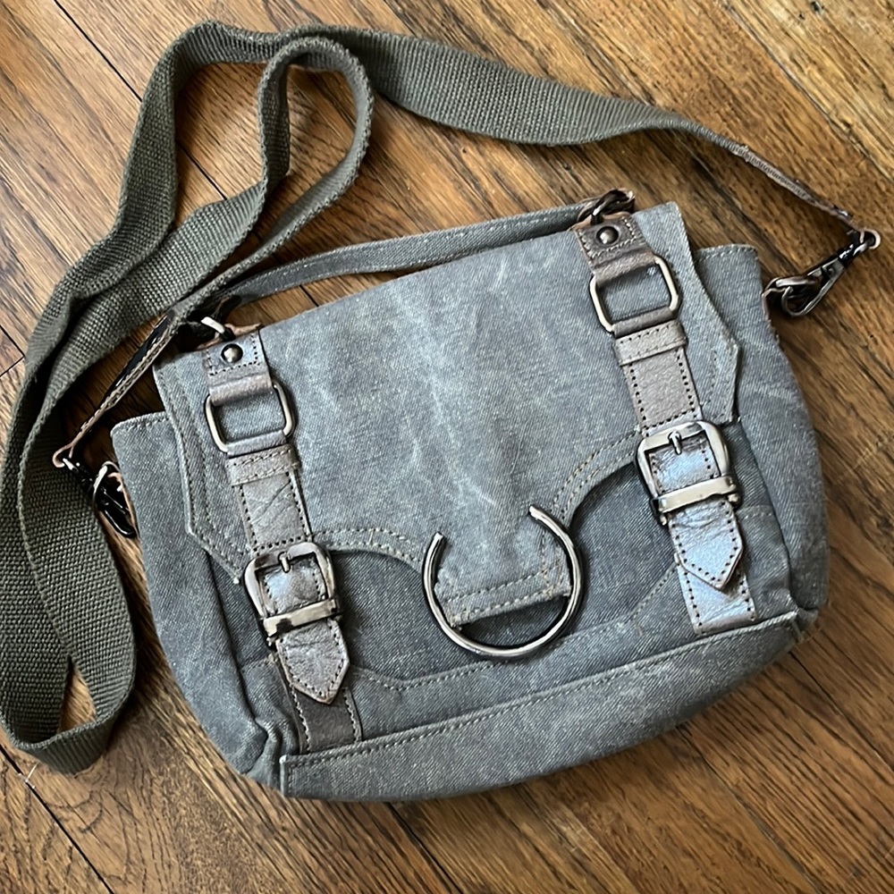 Mona B vintage crossbody bag with handle